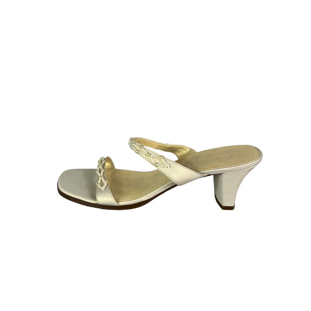 NWOT NEW YORK TRANSIT Beaded Strappy Heeled Sandals